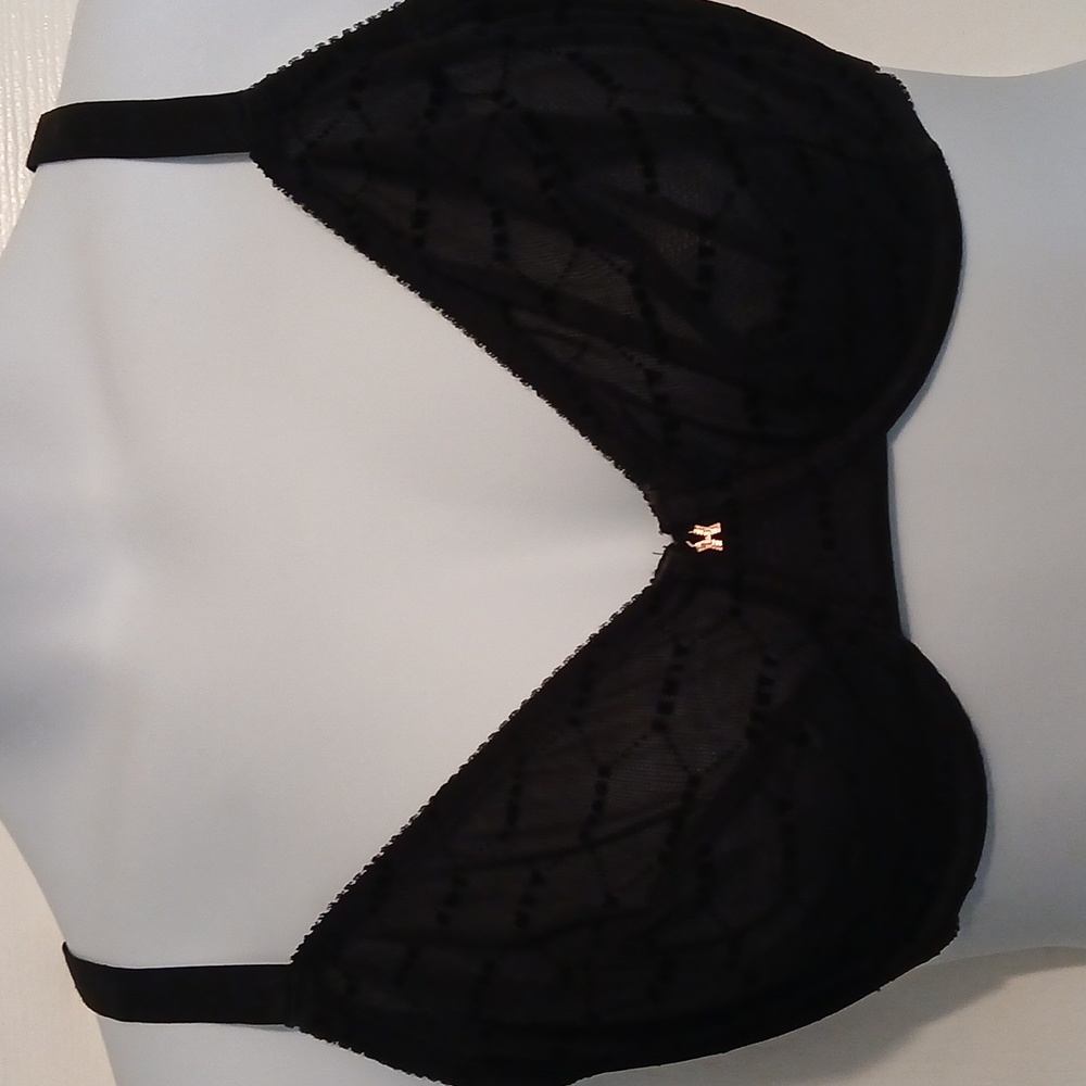 Fenty x Savage Logo Black Lace Bra. NEW! 38H ( US )